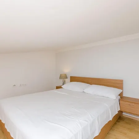 Hébergement de vacances Hideaway With Sea View And Private Pool