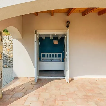 Hébergement de vacances Hideaway With Sea View And Private Pool Crikvenica