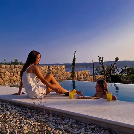 Hideaway With Sea View And Private Pool Hébergement de vacances *