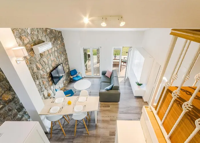 펜션 Hideaway With Sea View And Private Pool