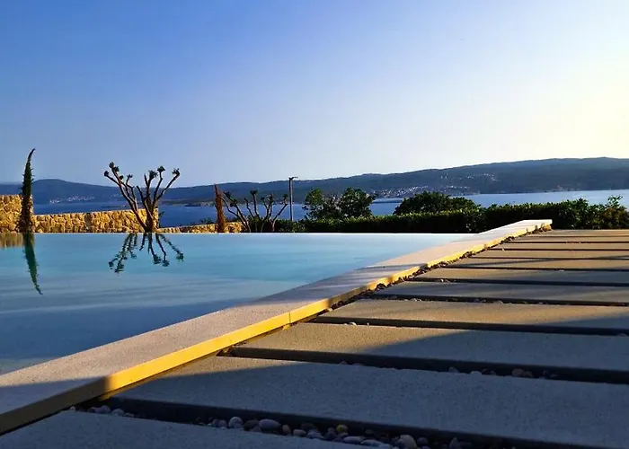 Hideaway With Sea View And Private Pool 펜션 크리크베니카