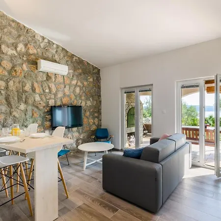 Hideaway With Sea View And Private Pool Ferienhaus Crikvenica