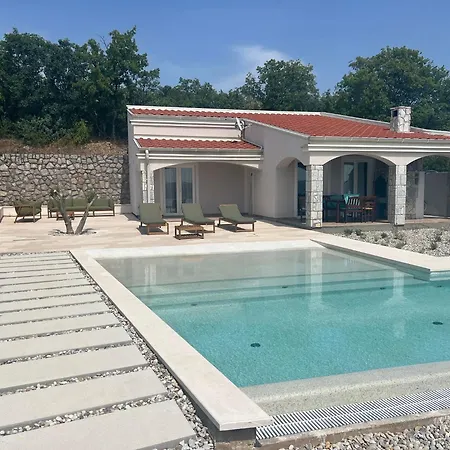 Hideaway With Sea View And Private Pool