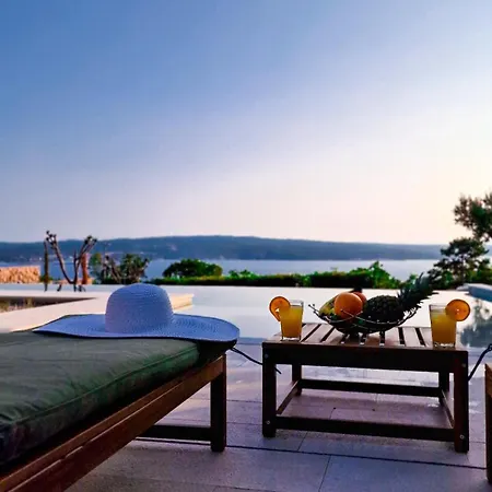Hideaway With Sea View And Private Pool *