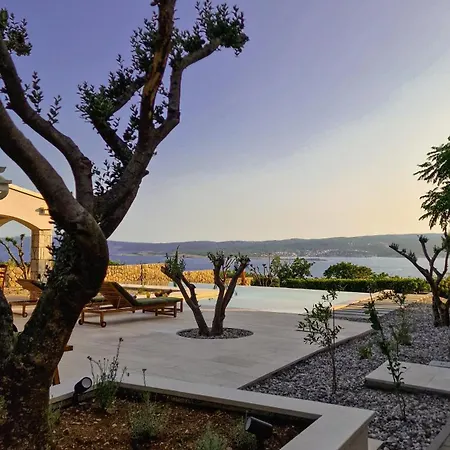 Hideaway With Sea View And Private Pool 度假居 茨里克韦尼察