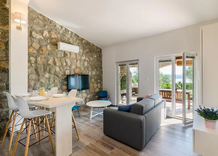 Hideaway With Sea View And Private Pool Nyaraló Crikvenica